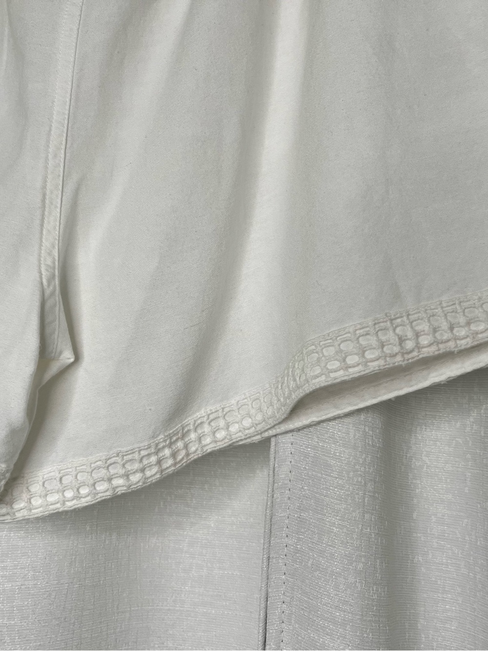 Bila Large White Embroidered Drawstring Shorts NWT - Picture 7 of 12